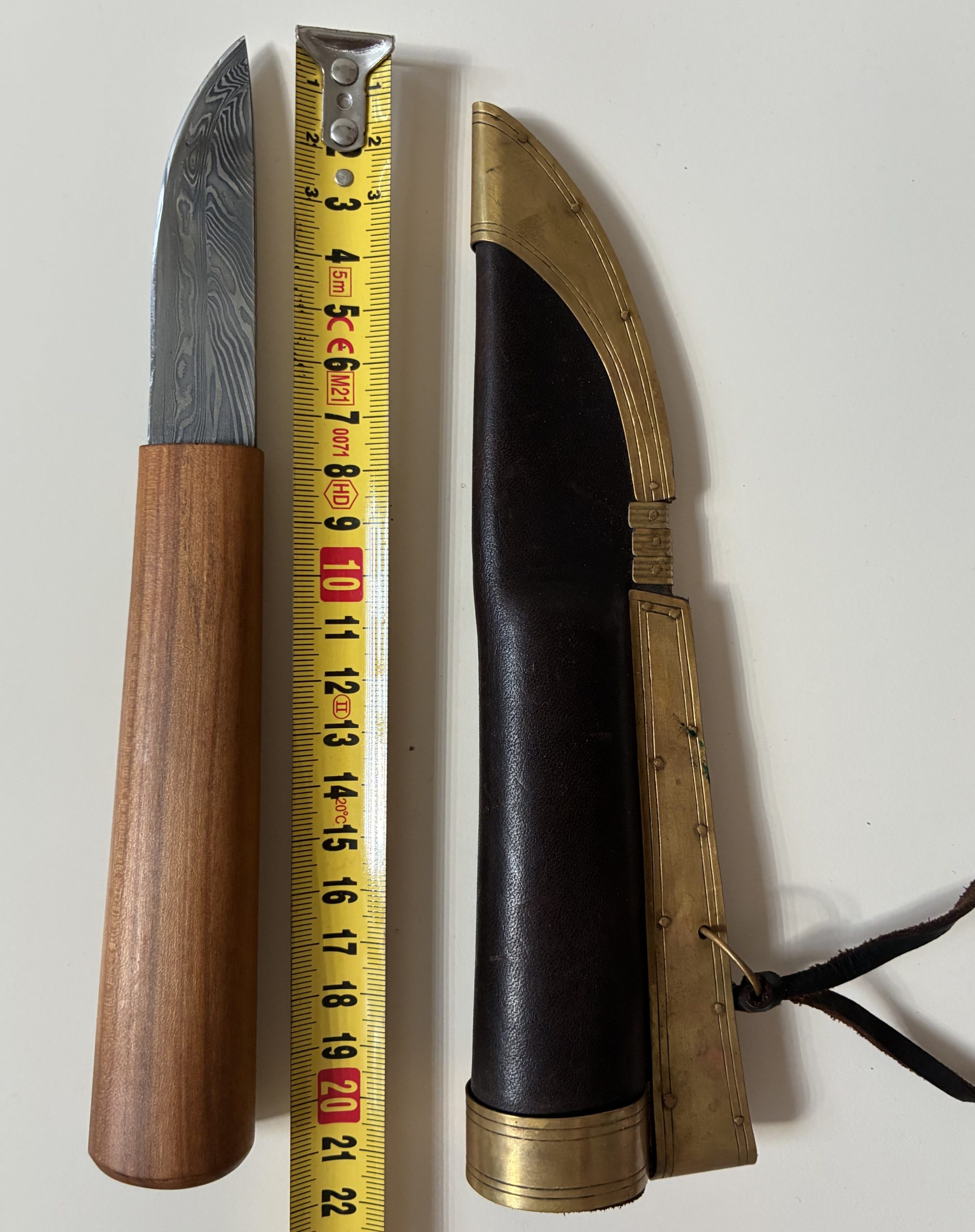 _pattern-welded_medieval_knife